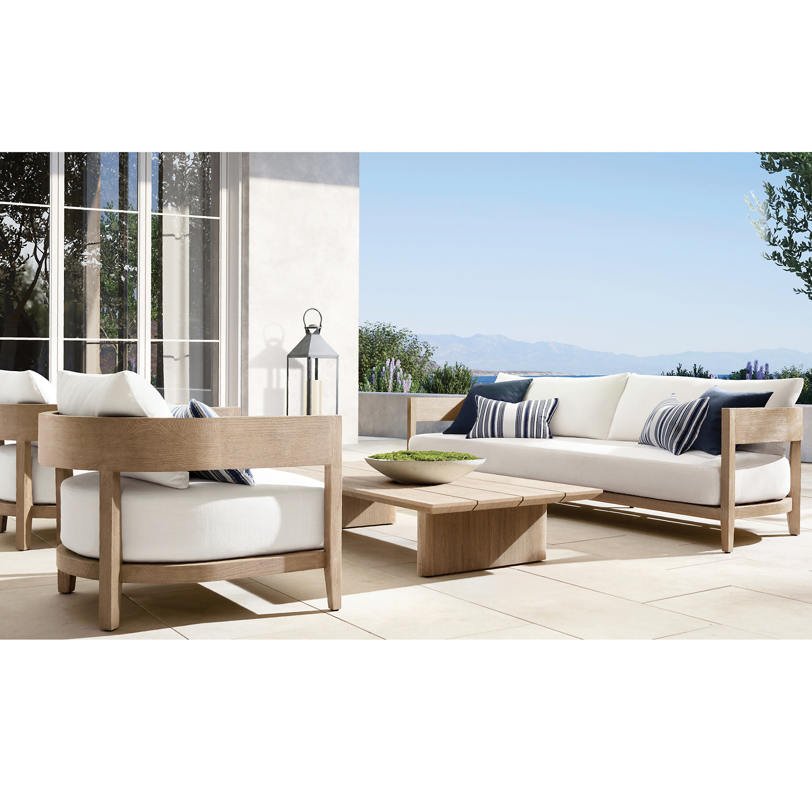 The Arvida Outdoor Chaise
